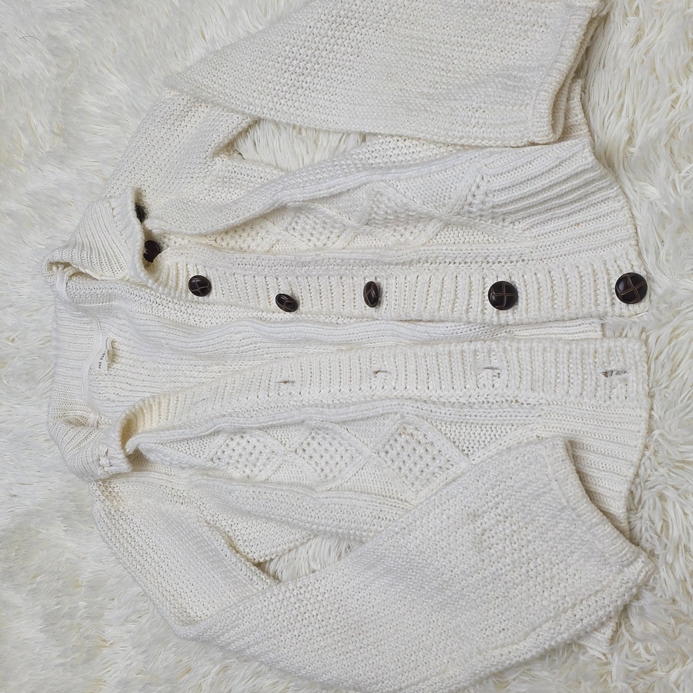 Elegant Cream Knit Cardigan